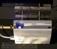 プロジェクター天吊ー下から